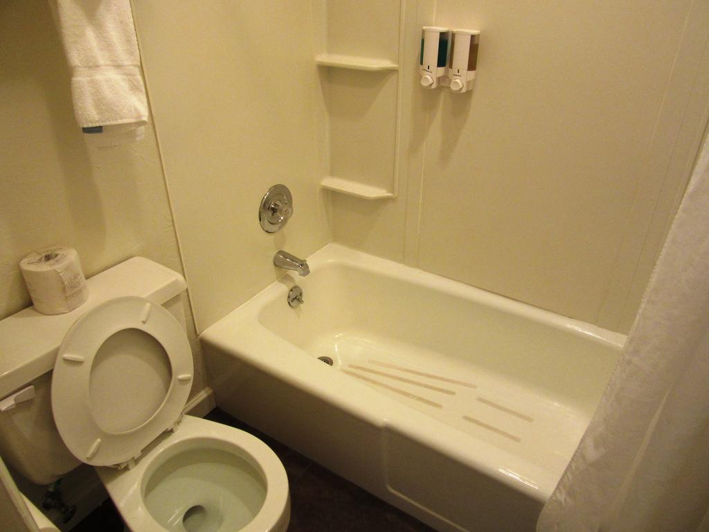 White Buffalo Hotel West Yellowstone Bilik gambar
